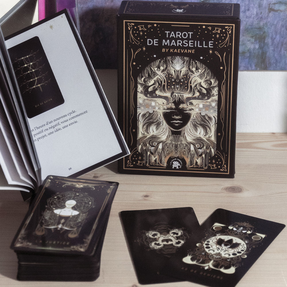 Tarot de Marseille Kaevane - Edition HACHETTE Le Lotus et l'Eléphant